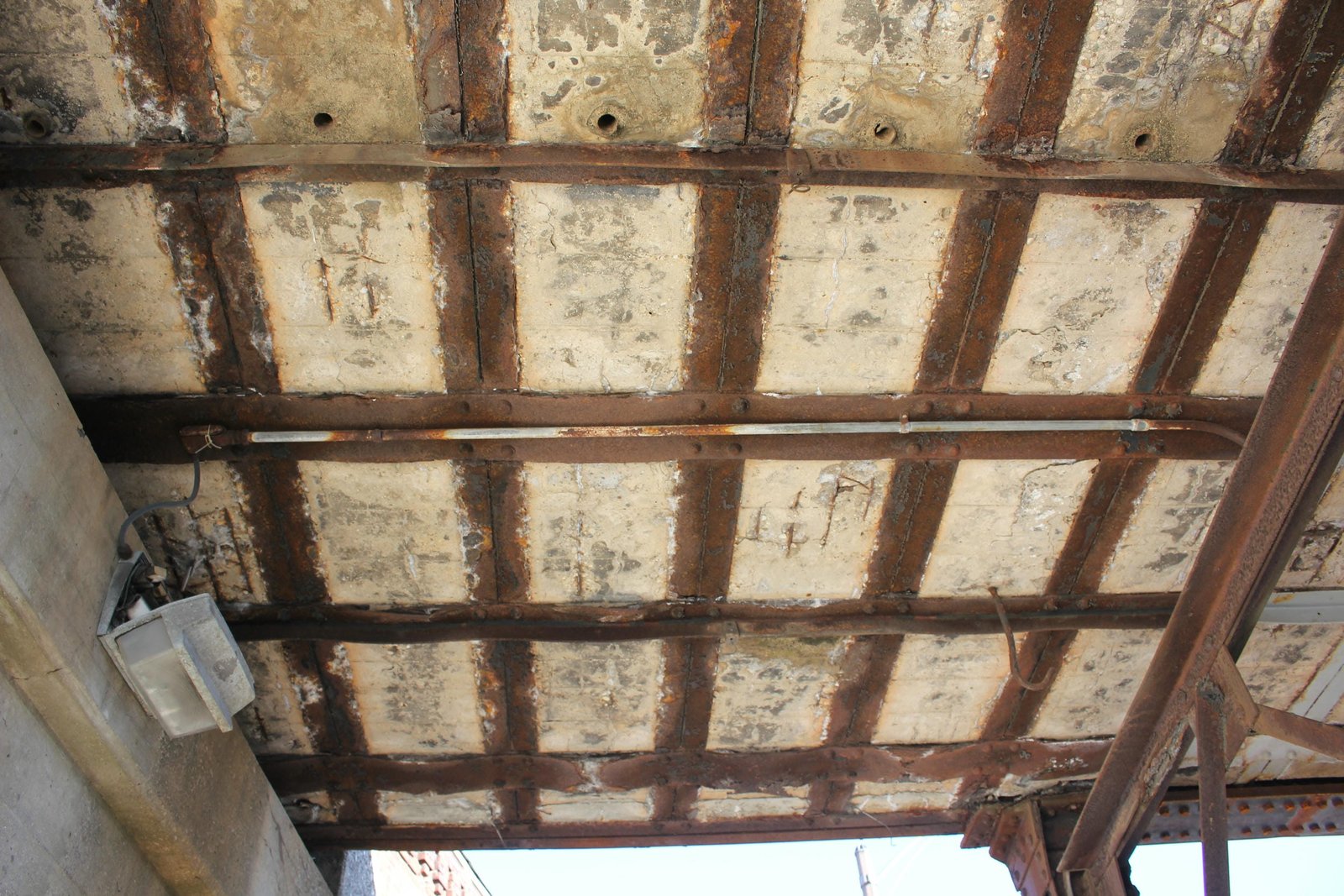 Floor details, west span